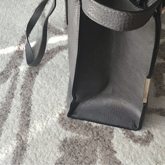 Beautiful Gianni Bini Purse - Picture 2 of 7